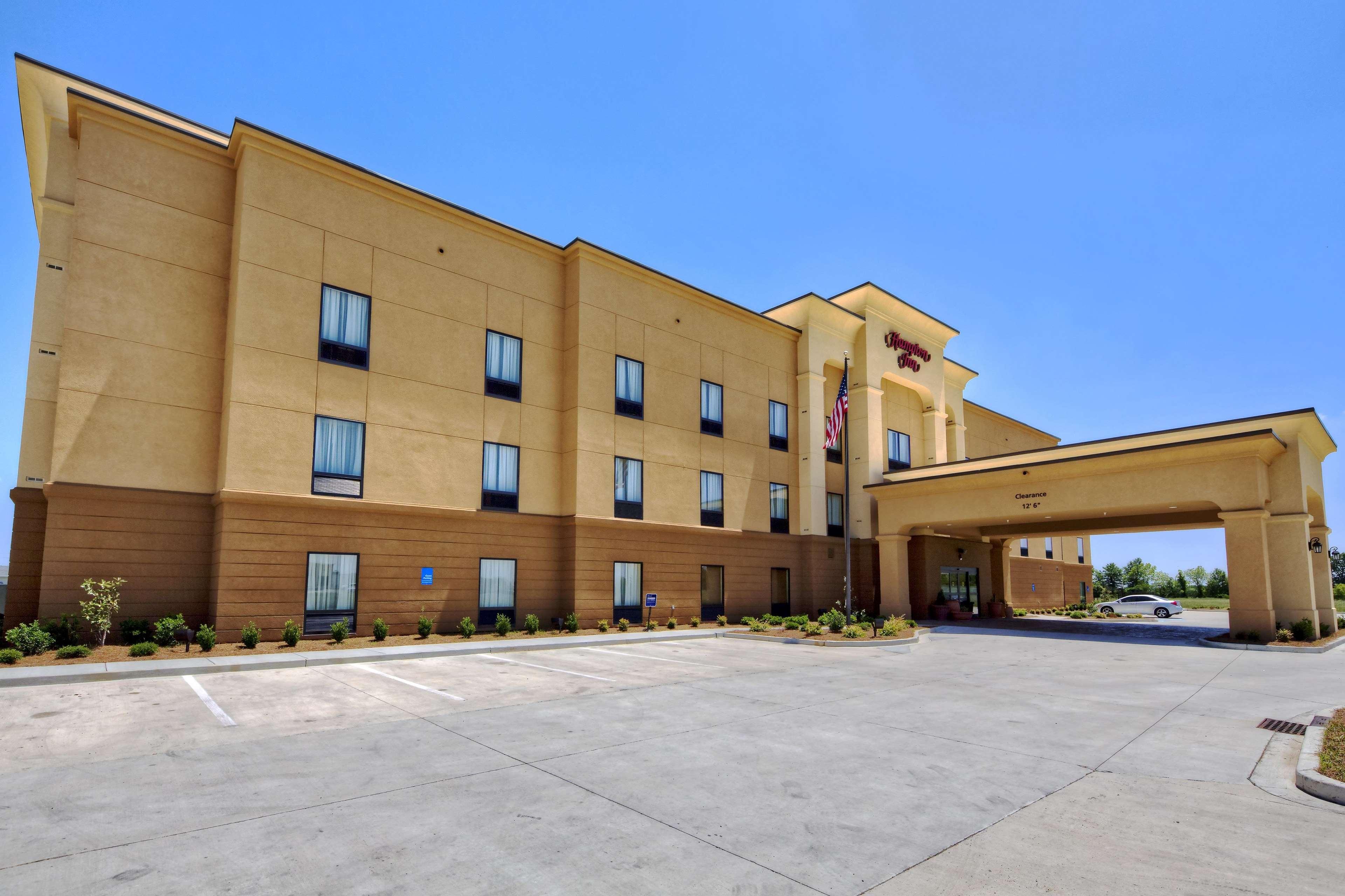 Hampton Inn Indianola Екстер'єр фото
