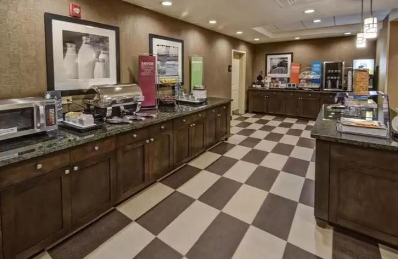 Hampton Inn Indianola Екстер'єр фото